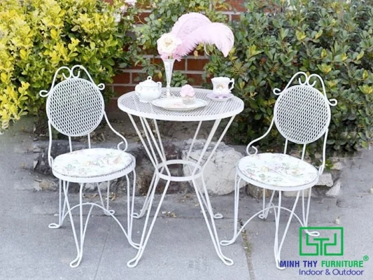 bàn ghế sắt giá xưởng Minh Thy Furniture